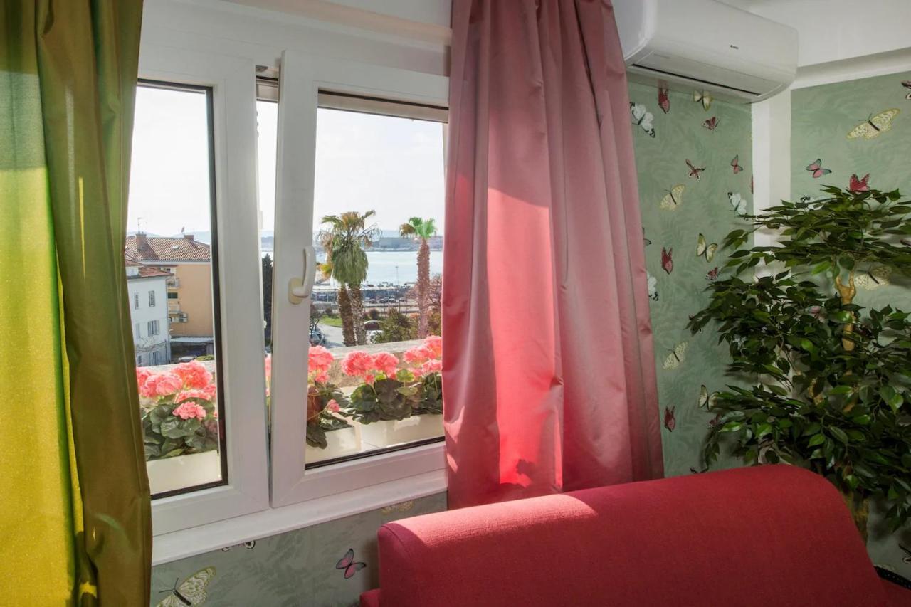 Beach Apartment Butterfly With Sea View 斯普利特 外观 照片