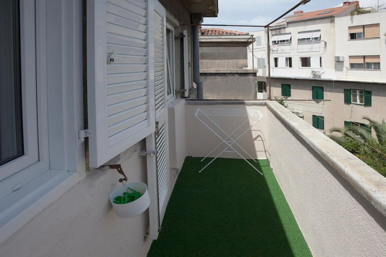 Beach Apartment Butterfly With Sea View 斯普利特 外观 照片