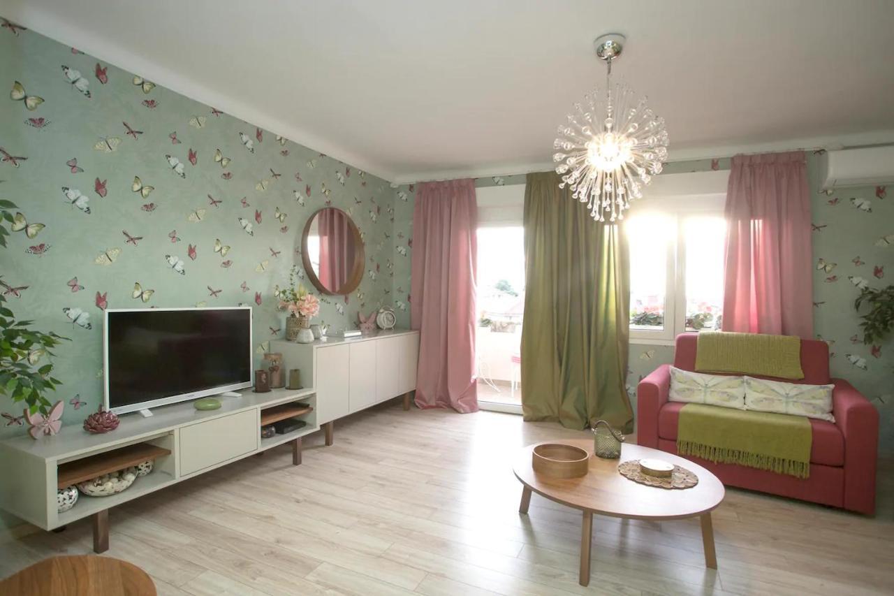 Beach Apartment Butterfly With Sea View 斯普利特 外观 照片