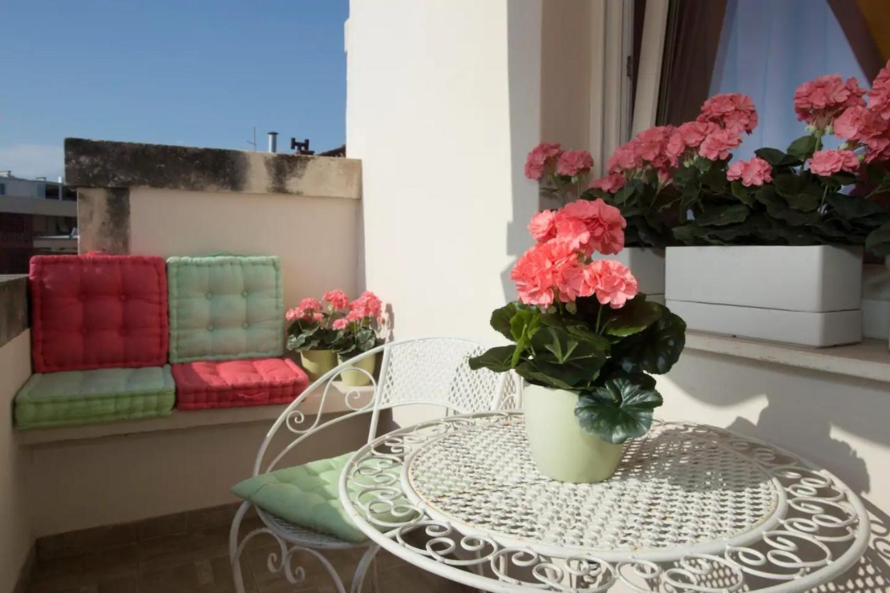 Beach Apartment Butterfly With Sea View 斯普利特 外观 照片